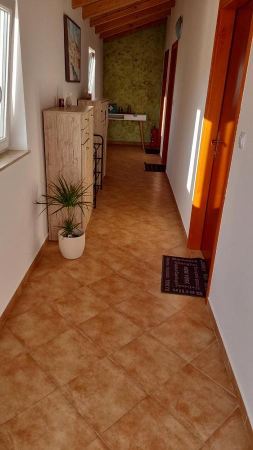 Sobe Anja Guest House Brtonigla Luaran gambar