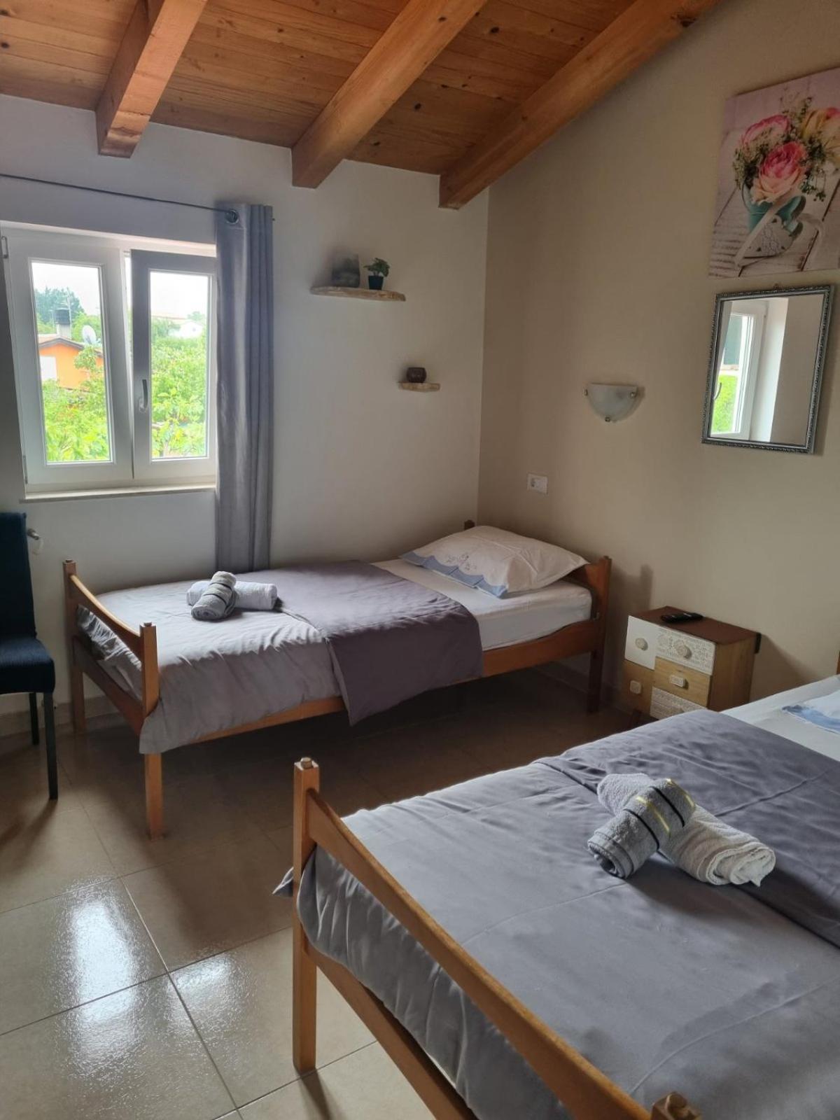Sobe Anja Guest House Brtonigla Luaran gambar